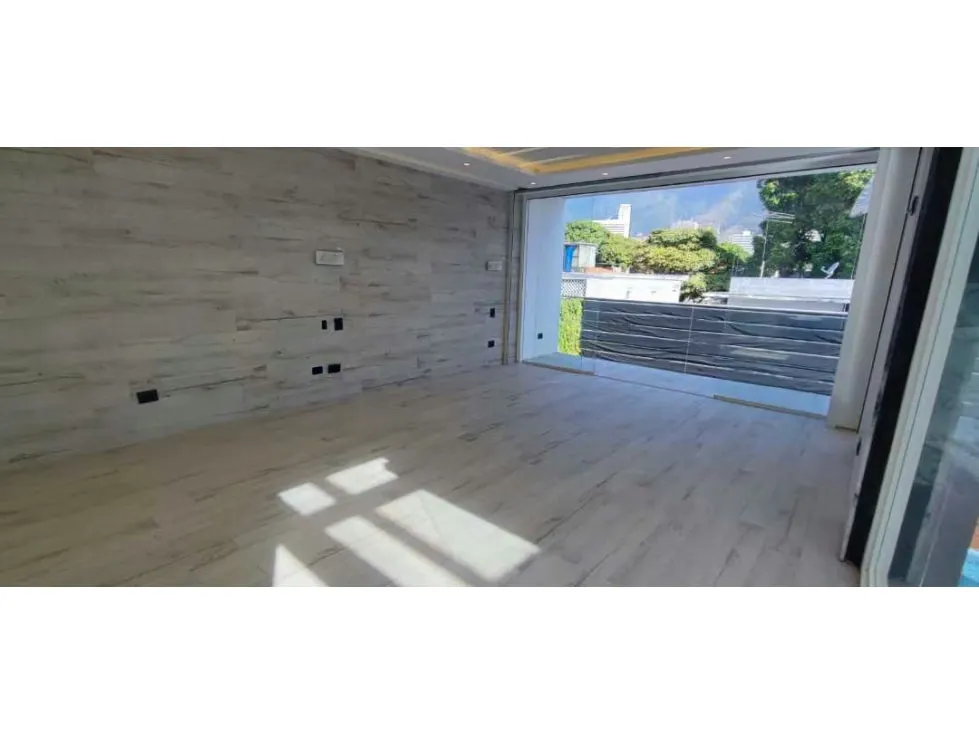 Se vende casa 500m2 La Floresta 3768 - 18