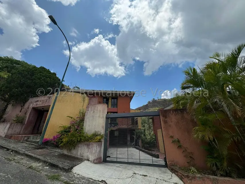Casa (Duplex) en Venta en Los Anaucos, Miranda