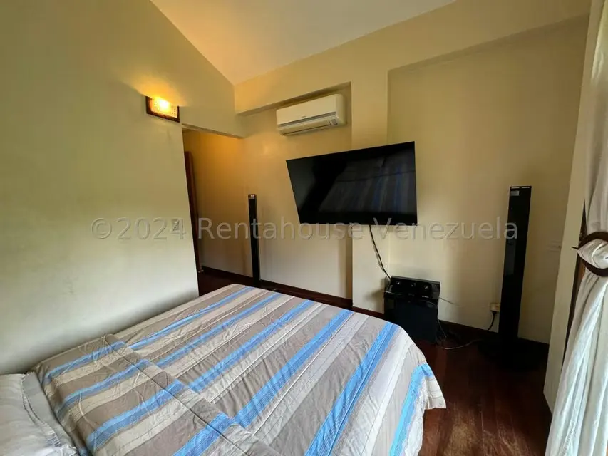 Casa (Duplex) en Venta en Los Anaucos, Miranda - 15