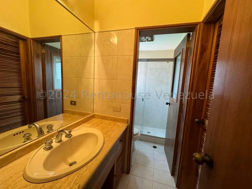 Casa (Duplex) en Venta en Los Anaucos, Miranda - 17