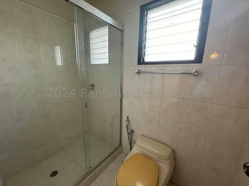 Casa (Duplex) en Venta en Los Anaucos, Miranda - 21