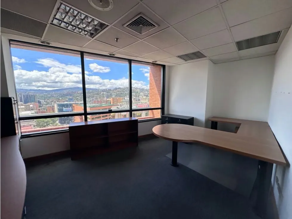 Se alquila oficina 781m2. Chacao - 13