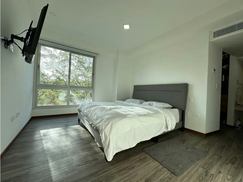 Exclusivo Apartamento en Alquiler en Campo Alegre Bella - 8