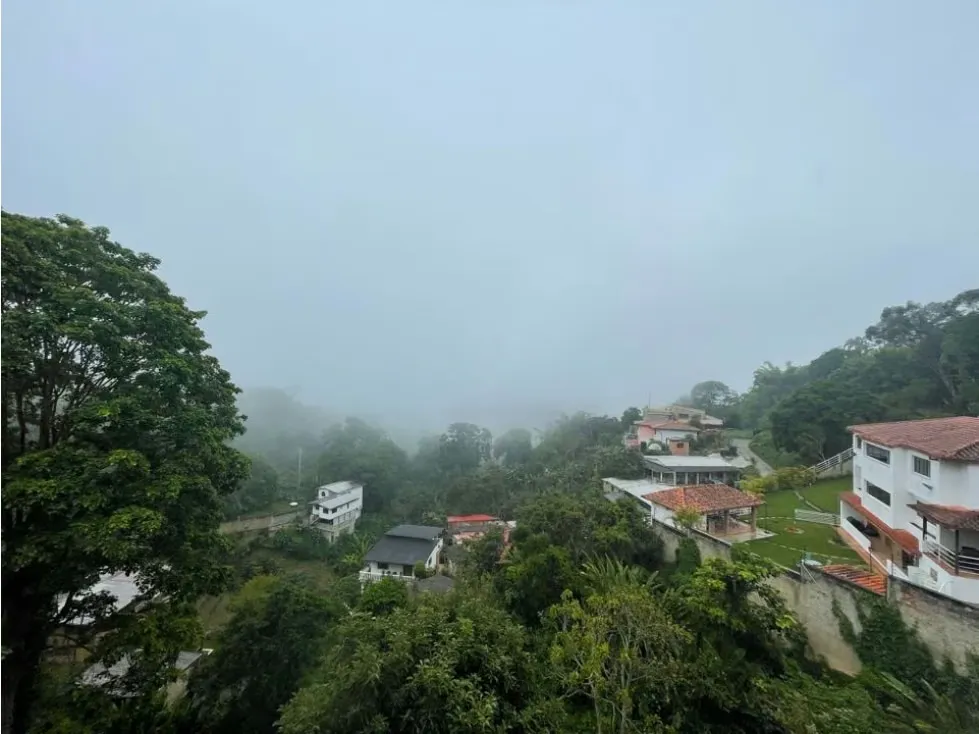 Vendo casa de 4 niveles 450m2 La Union 7004 - 2