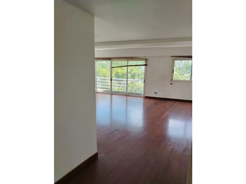 Alquilo Ph duplex, sin amoblar en Altamira - 8