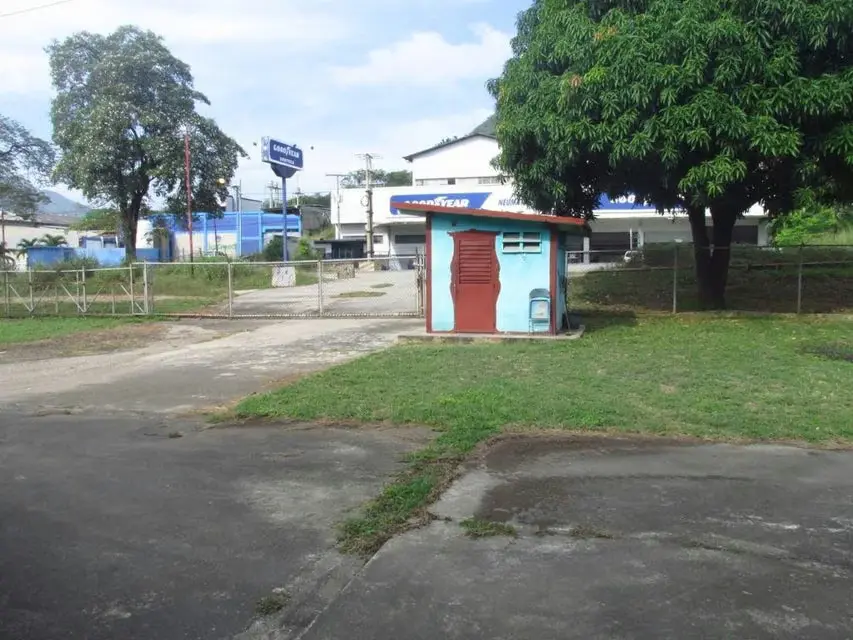 Galpon - Deposito en Venta en Santa Rosa, Miranda - 46