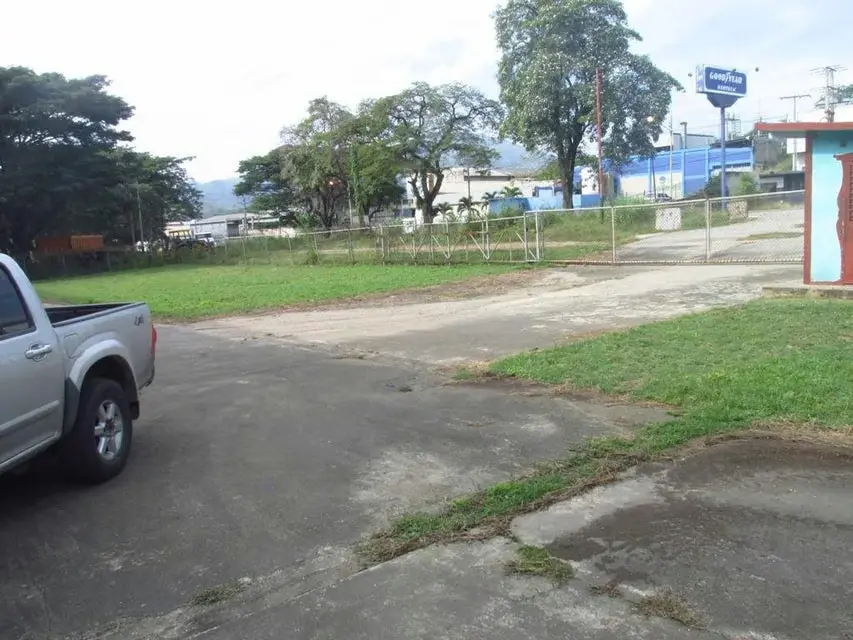 Galpon - Deposito en Venta en Santa Rosa, Miranda - 47