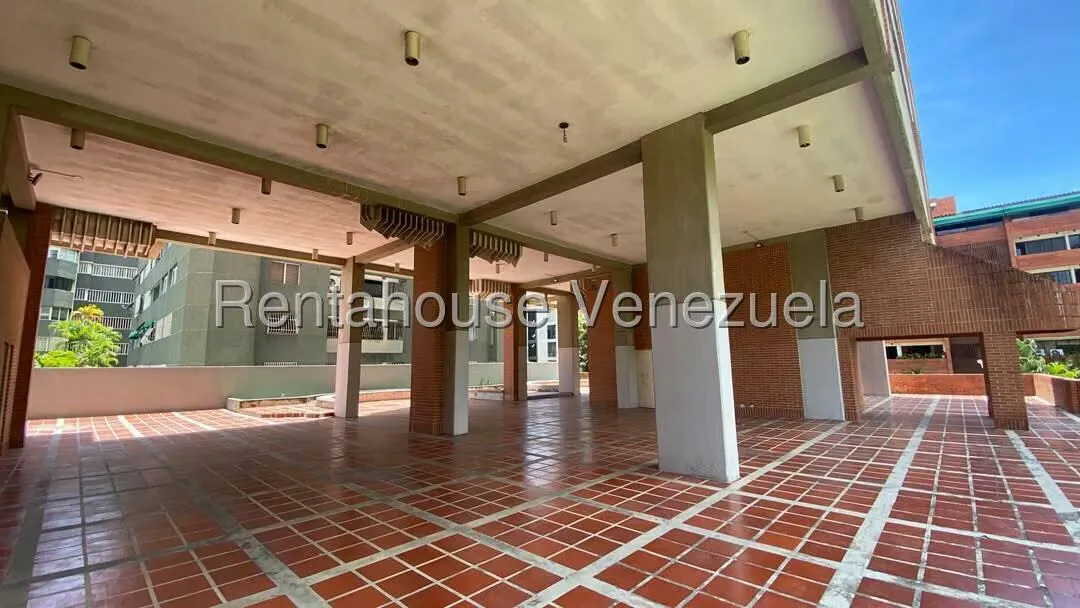 Apartamento (1 Nivel) en Venta en Los Samanes, Distrito Metropolitano - 51