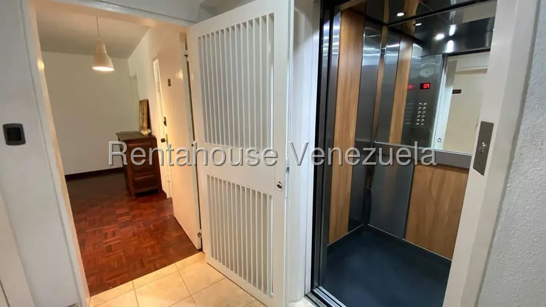 Apartamento (1 Nivel) en Venta en Los Samanes, Distrito Metropolitano - 6