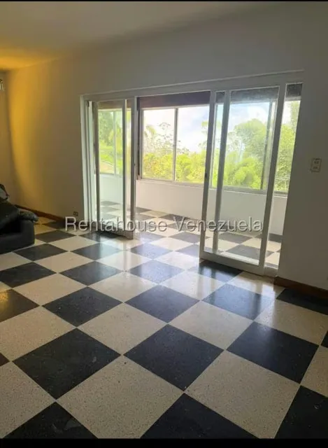 Casa (Duplex) en Alquiler en Oripoto, Distrito Metropolitano - 45