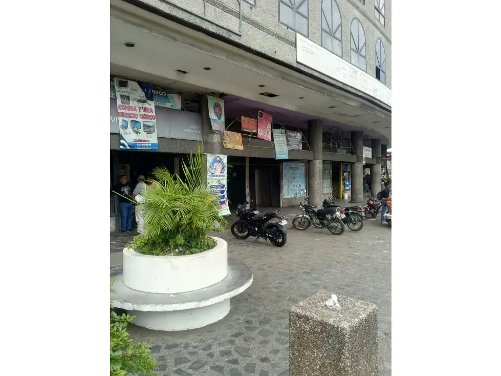 ALQUILER DE LOCAL COMERCIAL EN LA BANDERA DE 17.5 M2 - 4
