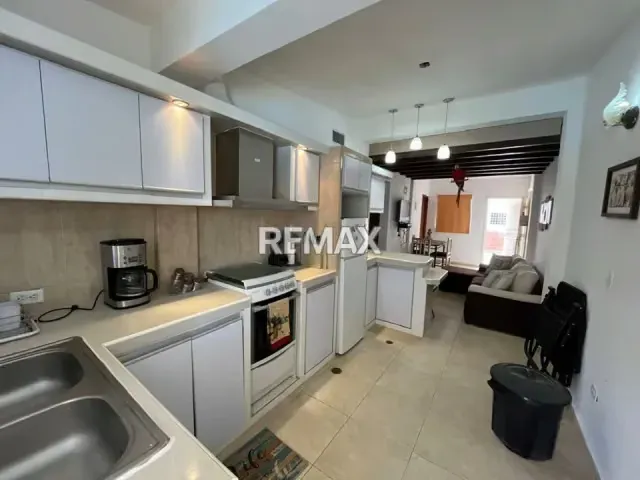 SE VENDE CASA VACACIONAL EN EL CONJUNTO ARCOIRIS II , CIUDAD FLAMINGO, CHICHIRIVICHE. - 12