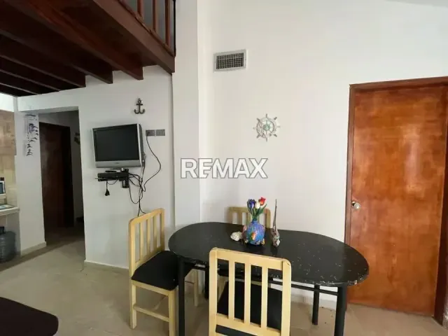 SE VENDE CASA VACACIONAL EN EL CONJUNTO ARCOIRIS II , CIUDAD FLAMINGO, CHICHIRIVICHE. - 5