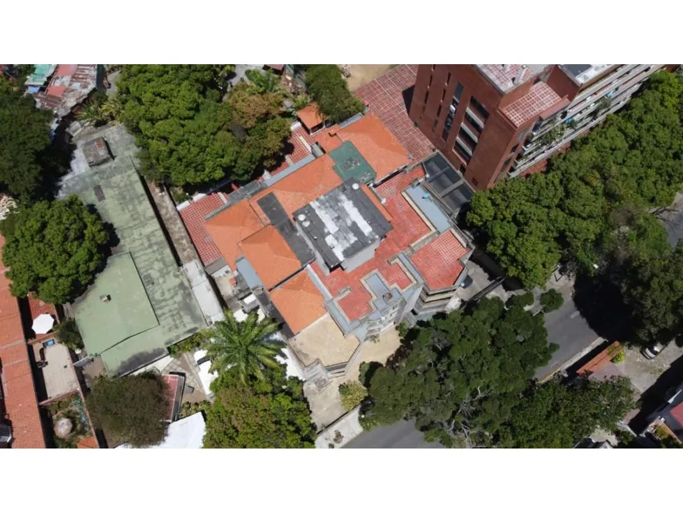 Se vende Edificio 2.981,69m² Alta Florida - 2