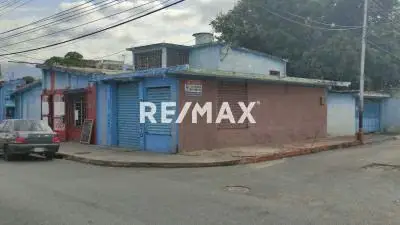 Terreno en Av Principal La Cooperativa