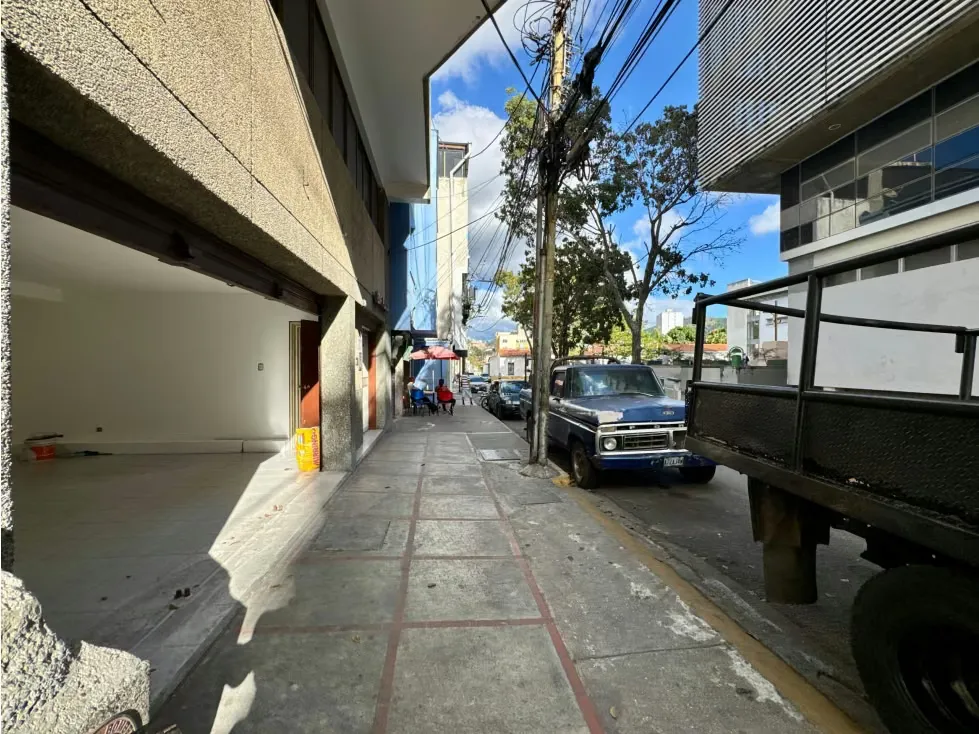 Edificio comercial en venta en el pueblo de Baruta - 6