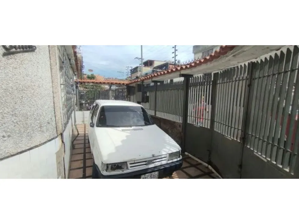 CASA EN VENTA - URB EL CEMENTERIO - 10