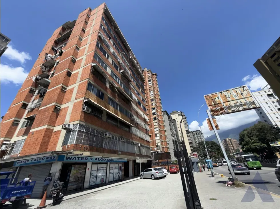 Alquilo apartamento amoblado 100m2 California Norte 0772