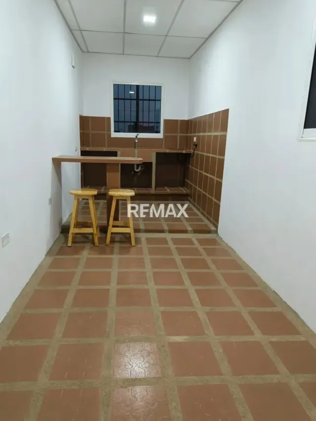 Bello Apto Tipo ESTUDIO con excelente Ubicación en El Tigre Estado Anzoátegui a pocos metros de la Av Wiston Churchill - 3