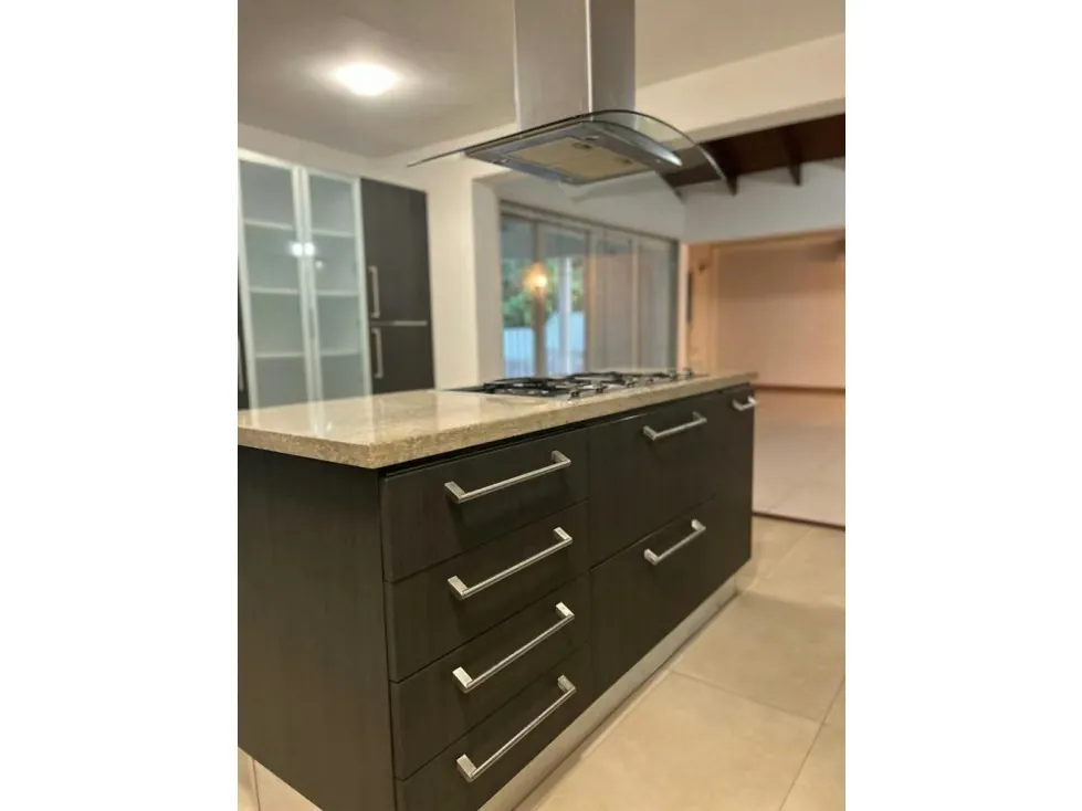 Casa en Venta en Colinas de Los Ruices 350mts/4H/4B/5PE - 5