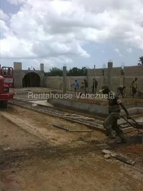 Terreno (Comercial) en Venta en Higuerote, Miranda - 12