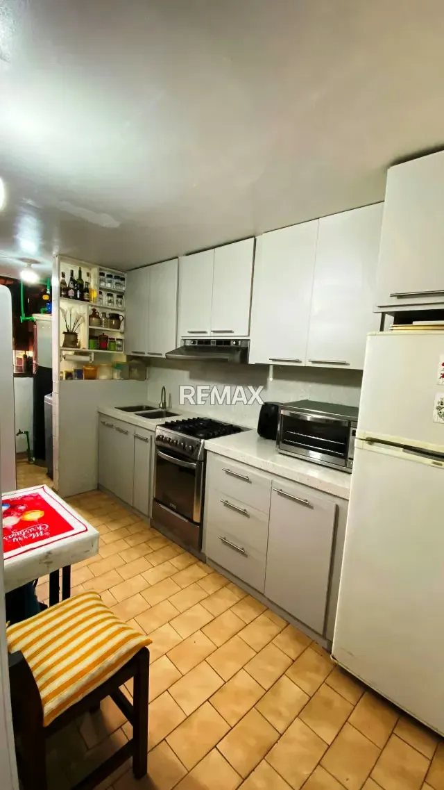 APARTAMENTO EN VENTA - URB. EL VALLE - 6