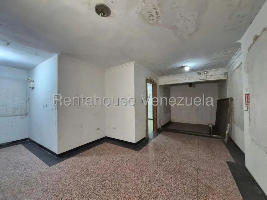 Local Comercial en Alquiler en Cecilio Acosta, Zulia - 11