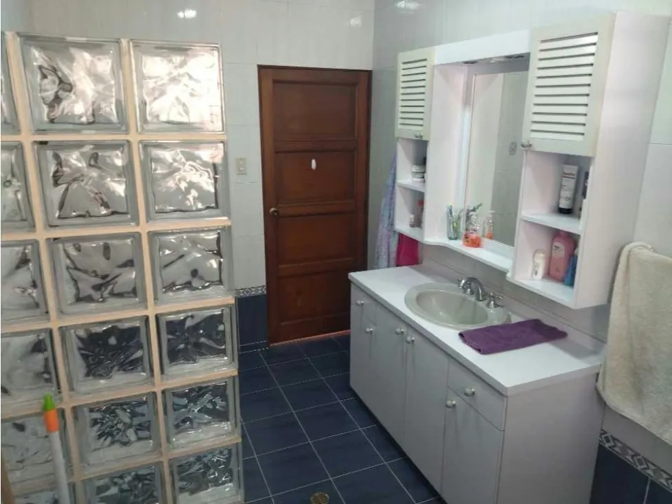 En venta casa 450m2 4h/2b/ 8p Altamira - 15