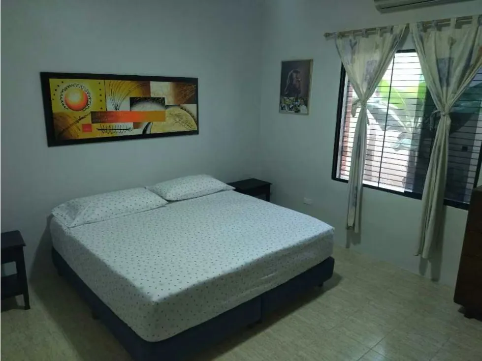 En venta casa 450m2 4h/2b/ 8p Altamira - 16