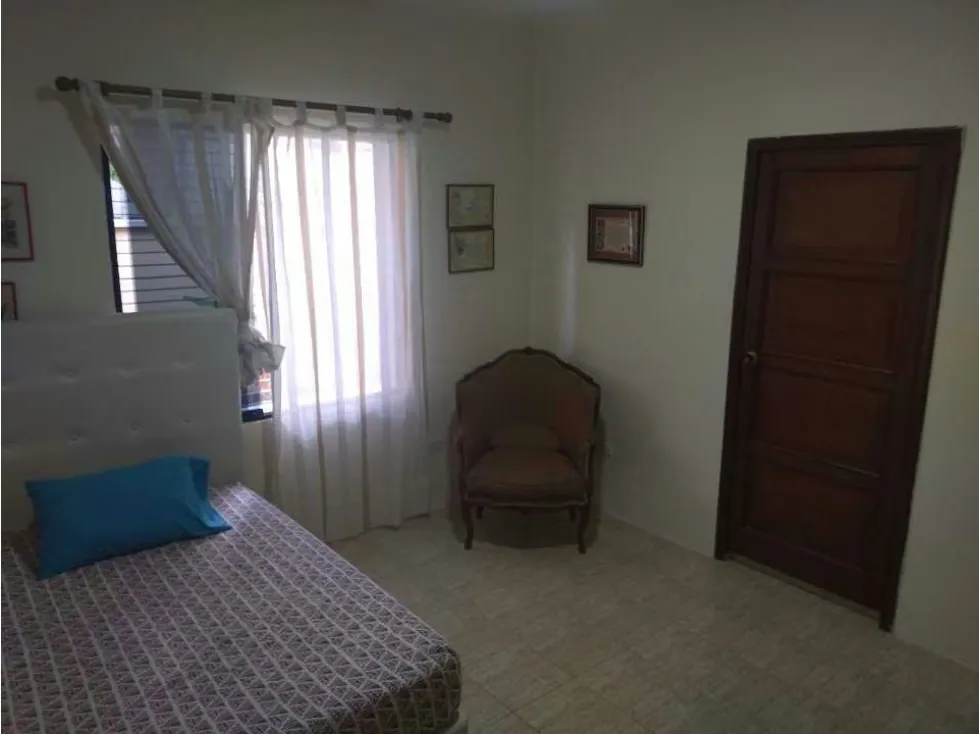 En venta casa 450m2 4h/2b/ 8p Altamira - 18