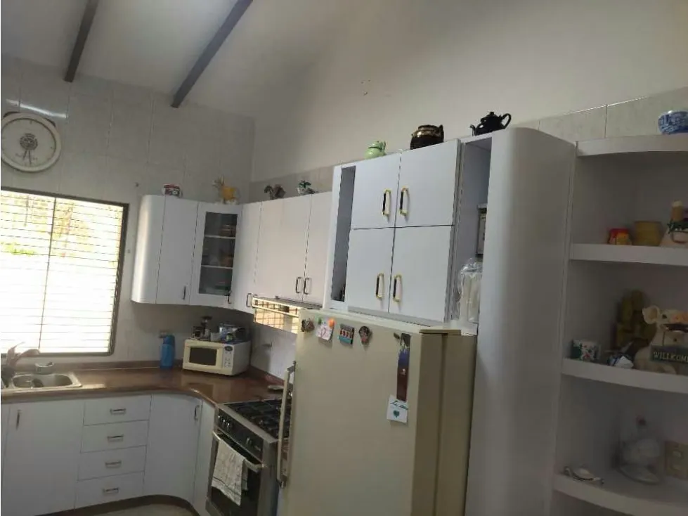 En venta casa 450m2 4h/2b/ 8p Altamira - 7