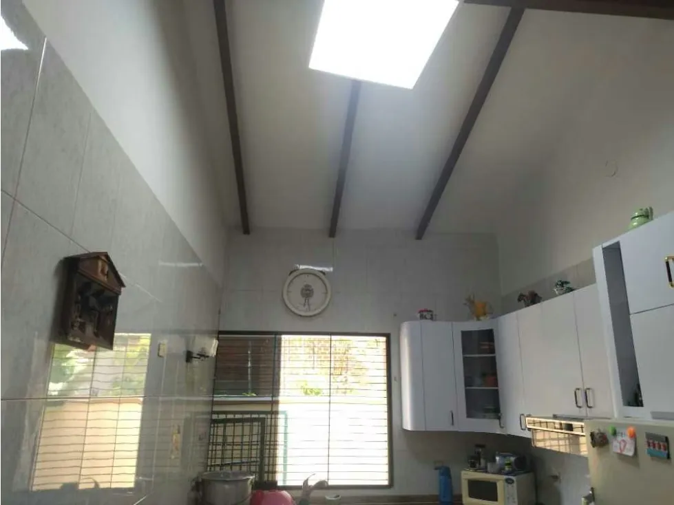 En venta casa 450m2 4h/2b/ 8p Altamira - 8