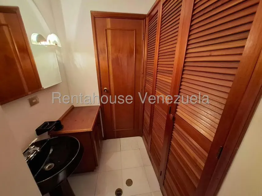 Apartamento (1 Nivel) en Alquiler en Los Mangos, Carabobo - 24