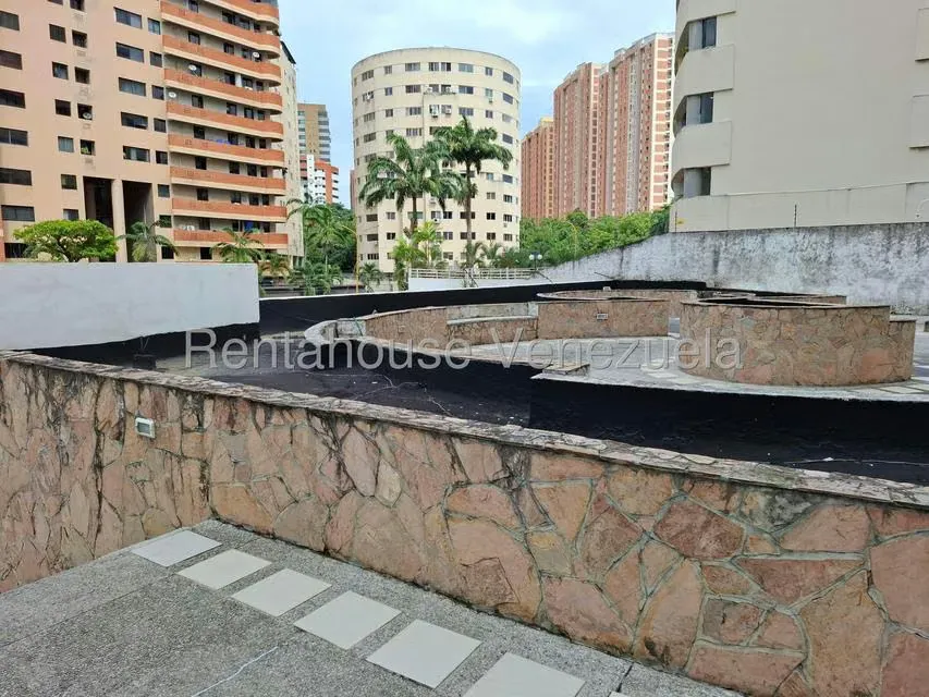 Apartamento (1 Nivel) en Alquiler en Los Mangos, Carabobo - 28