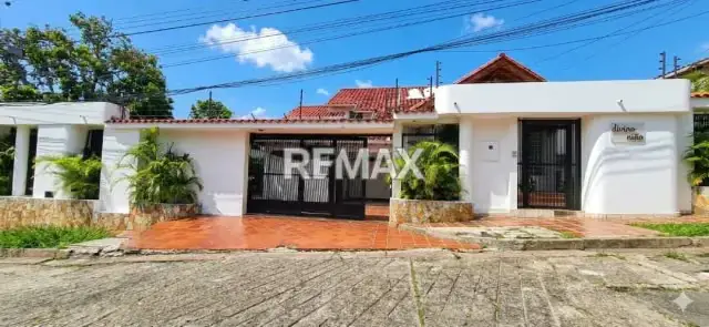 SE VENDE POSADA EN PUEBLO NUEVO