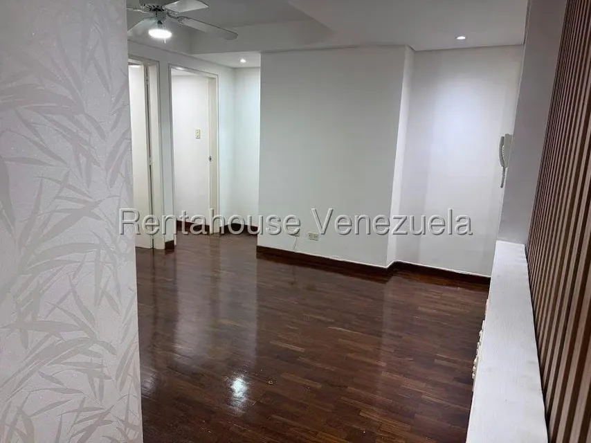Apartamento (1 Nivel) en Alquiler en Colinas de Valle Arriba, Distrito Metropolitano - 14