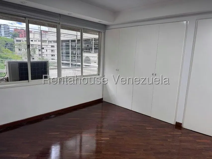 Apartamento (1 Nivel) en Alquiler en Colinas de Valle Arriba, Distrito Metropolitano - 18
