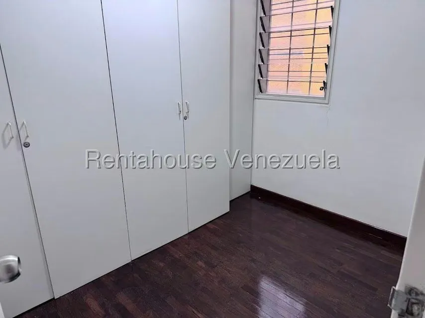 Apartamento (1 Nivel) en Alquiler en Colinas de Valle Arriba, Distrito Metropolitano - 30