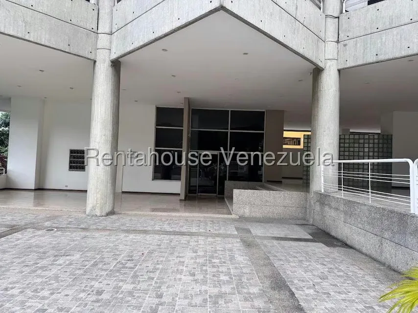 Apartamento (1 Nivel) en Alquiler en Colinas de Valle Arriba, Distrito Metropolitano - 5