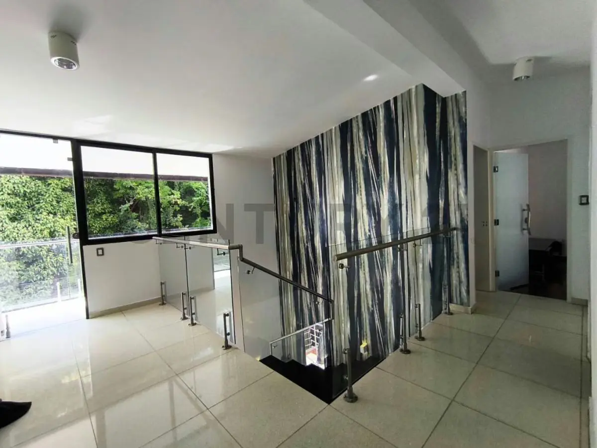 Residencia de 700 m² con vista al Ávila en Colinas de Los Chaguaramos - 21