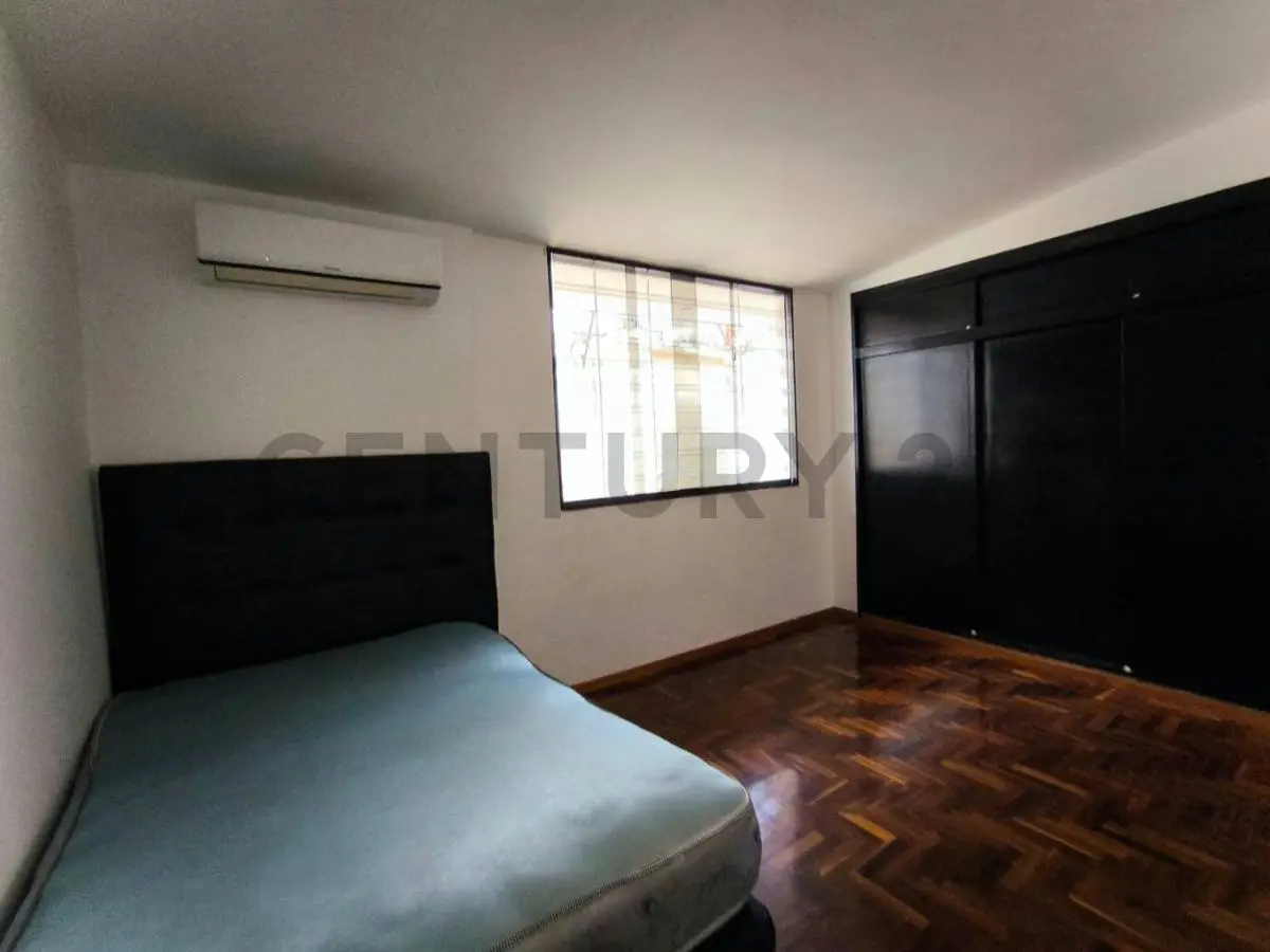 Residencia de 700 m² con vista al Ávila en Colinas de Los Chaguaramos - 41