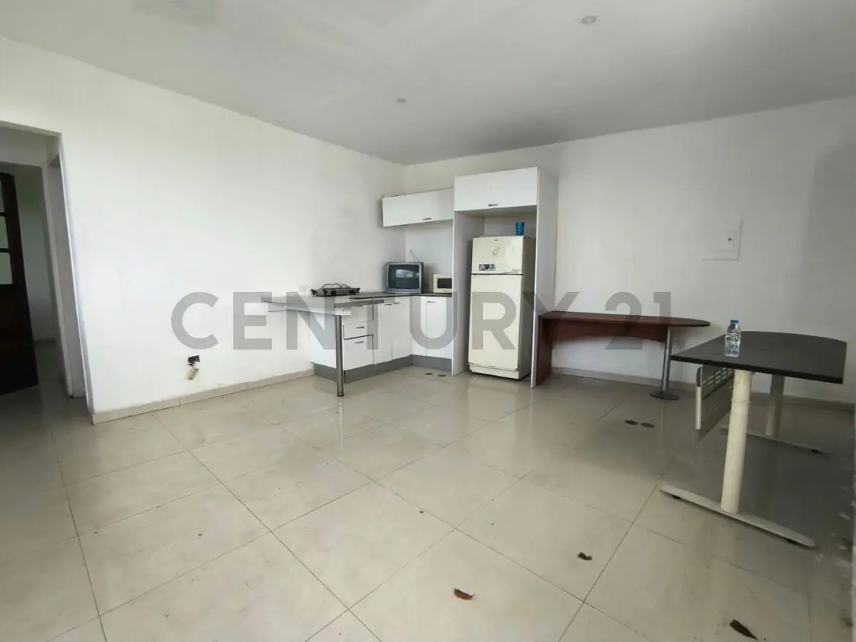 Residencia de 700 m² con vista al Ávila en Colinas de Los Chaguaramos - 44