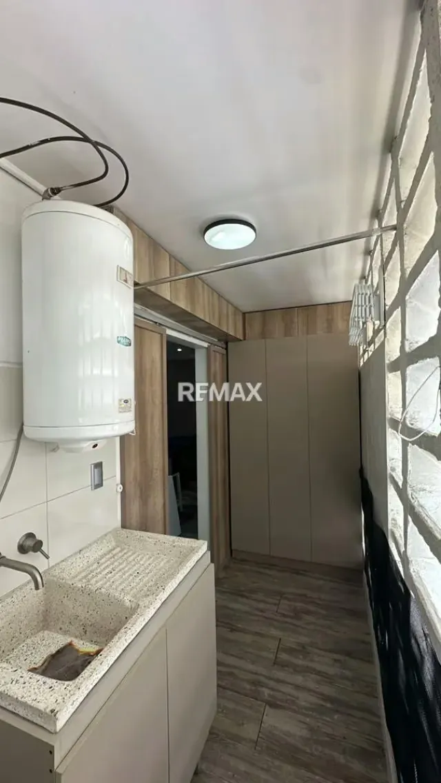En Venta Apartamento Remodelado en la Concordia Residencia la Florida Edif Frailejon - 14