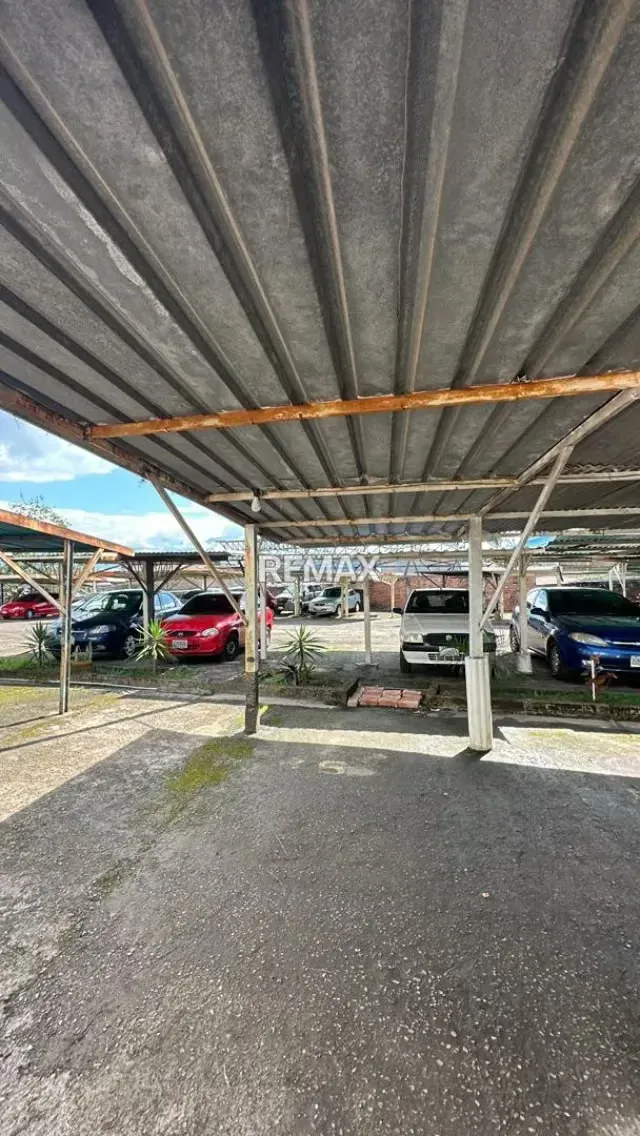 En Venta Apartamento Remodelado en la Concordia Residencia la Florida Edif Frailejon - 2