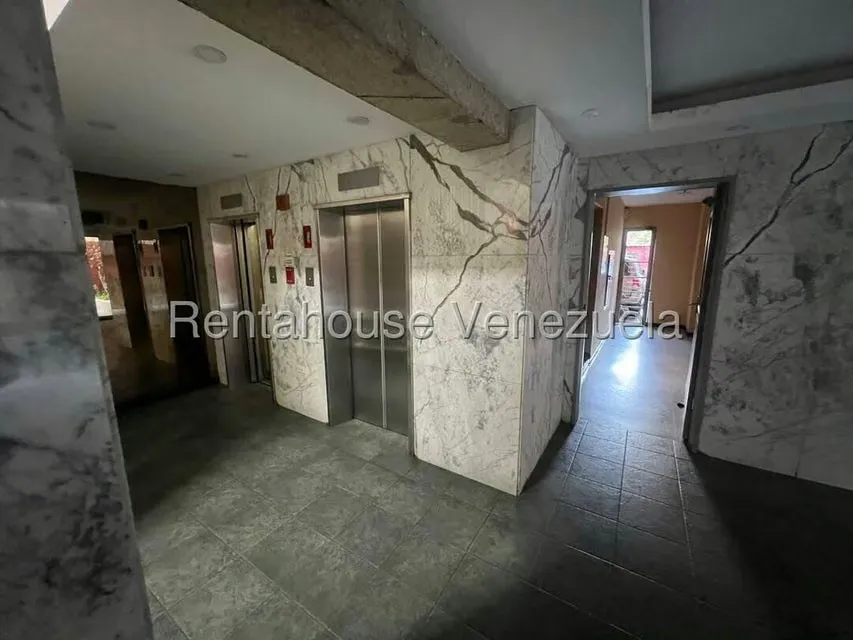 Apartamento (1 Nivel) en Venta en Montalban II, Distrito Metropolitano - 35