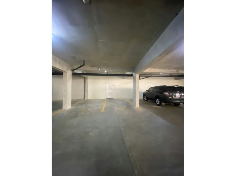 Apartamento en venta o alquiler 439m², 1º Transversal la Castellana - 24