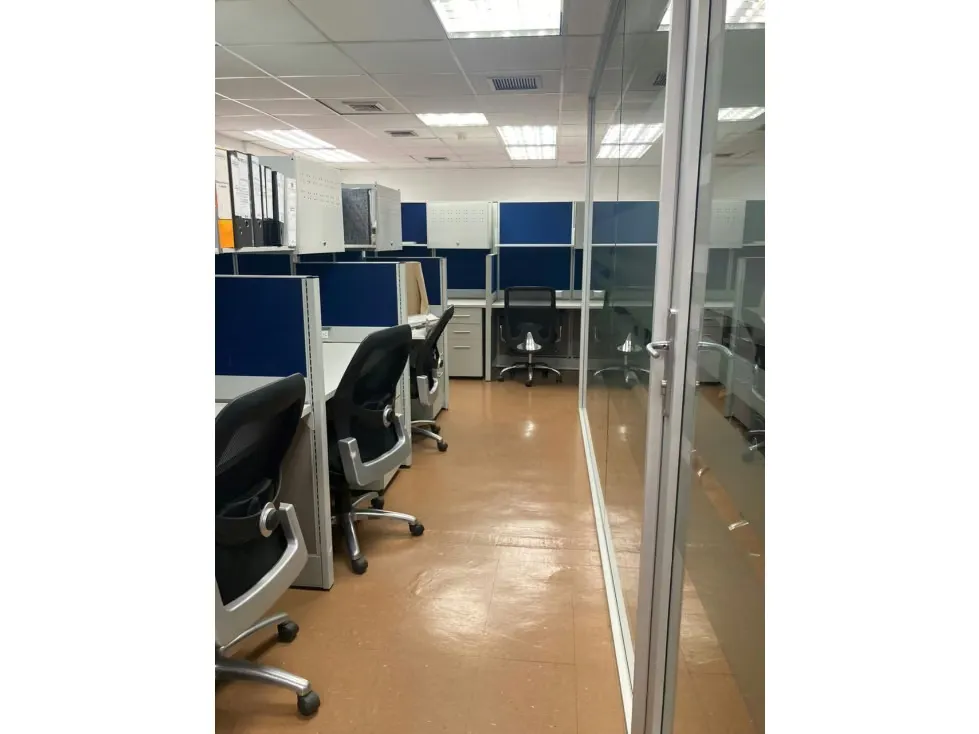 Se alquila oficina Los Ruices 125m² - 6