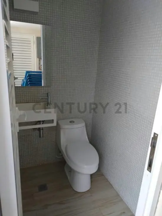 Se Vende Apto. La Llovizna, piso alto. La Lago. Maracaibo - 26