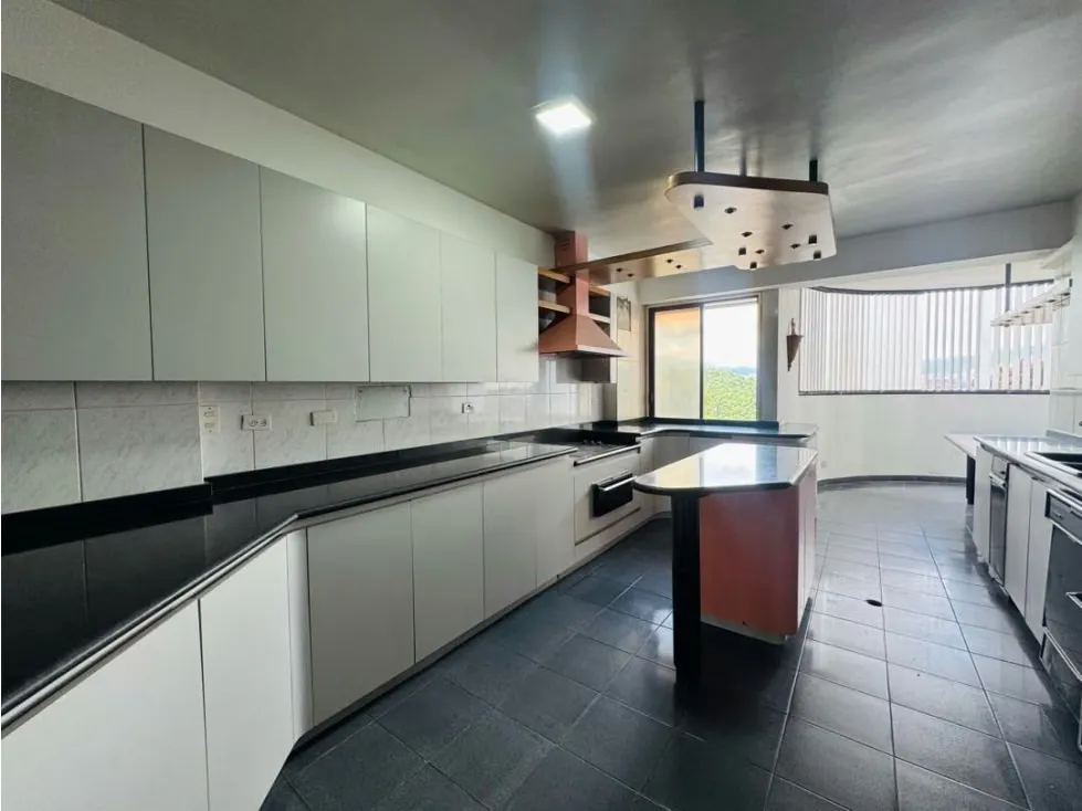 Se vende PH Duplex 400m2 4H/5B/4P San Román - 12