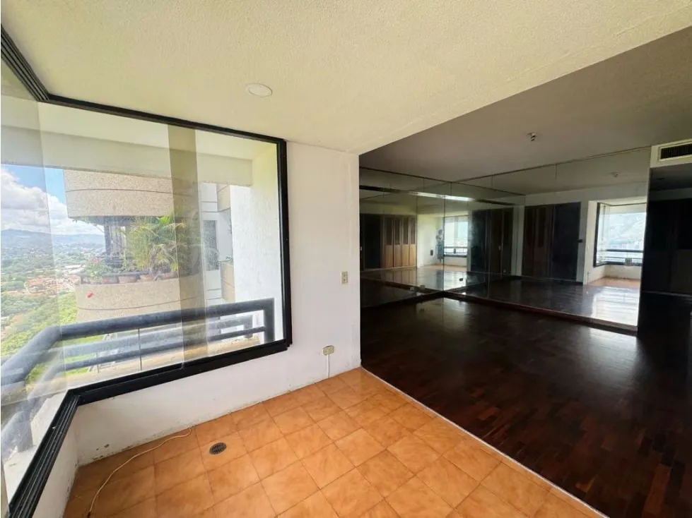 Se vende PH Duplex 400m2 4H/5B/4P San Román - 17
